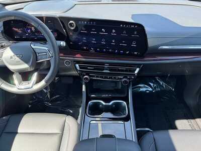 2026 Chevrolet Traverse, $52120.0. Photo 2