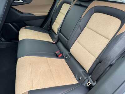 2026 Chevrolet Equinox, $39985. Photo 7