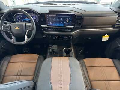 2025 Chevrolet 1500 Crew Cab, $57999. Photo 7