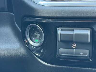 2026 Chevrolet 1500 Crew Cab, $49665.0. Photo 11