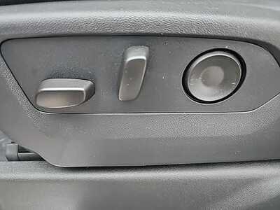 2026 Chevrolet 3500 Crew Cab, $63140.0. Photo 10