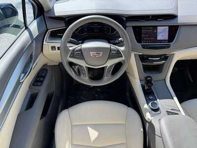 2023 Cadillac XT5, $31974. Photo 6