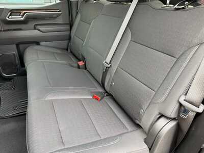 2025 Chevrolet 1500 Crew Cab, $39890. Photo 6