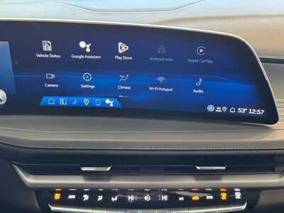 2025 Cadillac XT4, $31974. Photo 3