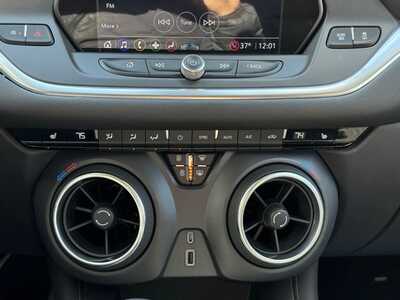 2021 Chevrolet Blazer, $21999. Photo 12