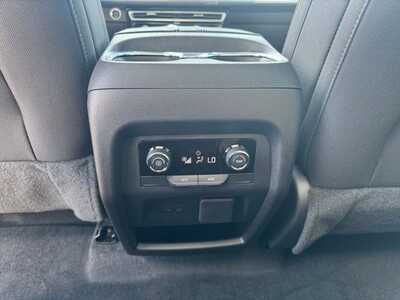 2026 Chevrolet Traverse, $47020.0. Photo 11