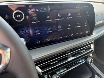 2026 Chevrolet Traverse, $47020.0. Photo 2