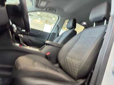 2020 Chevrolet Equinox, $16999. Photo 9