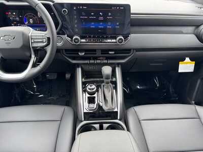 2026 Chevrolet Colorado Crew Cab, $43690.0. Photo 2