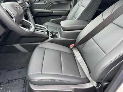 2026 Chevrolet Colorado Crew Cab, $43690.0. Photo 5