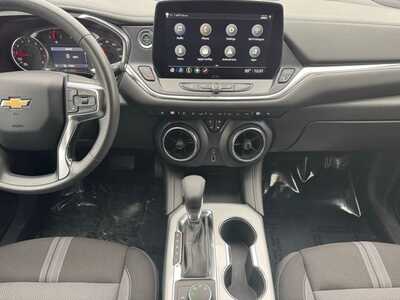 2025 Chevrolet Blazer, $29795. Photo 2