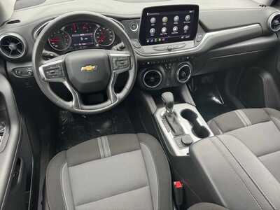 2025 Chevrolet Blazer, $29795. Photo 8