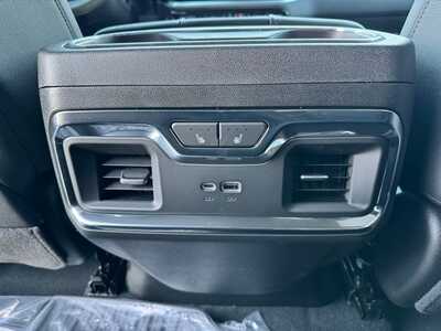 2026 Chevrolet 3500 Crew Cab, $81280.0. Photo 7