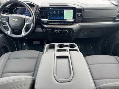 2025 Chevrolet 1500 Crew Cab, $40999. Photo 9
