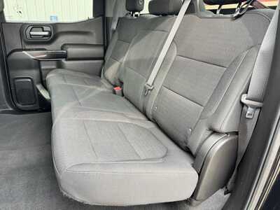 2022 Chevrolet 1500 Crew Cab, $37999. Photo 6