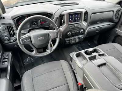 2022 Chevrolet 1500 Crew Cab, $37999. Photo 8