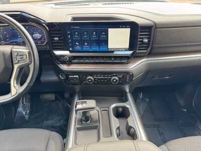2024 Chevrolet 1500 Crew Cab, $41999. Photo 2