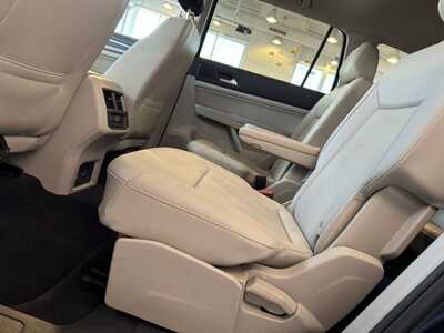 2021 Volkswagen Atlas, $23699. Photo 11