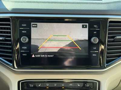 2021 Volkswagen Atlas, $23699. Photo 4