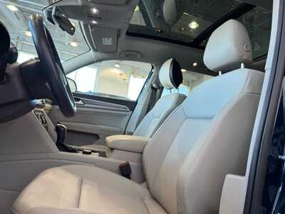 2021 Volkswagen Atlas, $23699. Photo 9