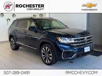 2021 Volkswagen Atlas, $23699. Photo 1