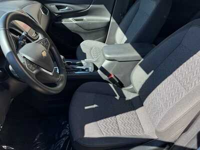 2023 Chevrolet Equinox, $17295. Photo 5