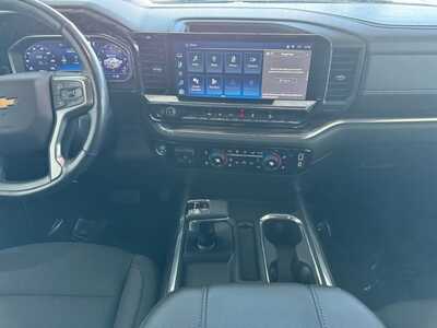 2023 Chevrolet 1500 Crew Cab, $39595. Photo 2