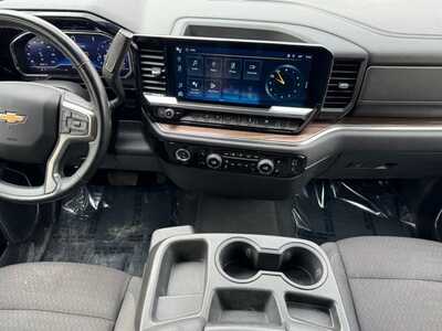 2024 Chevrolet 1500 Crew Cab, $30999. Photo 2