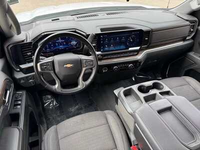 2024 Chevrolet 1500 Crew Cab, $30999. Photo 8