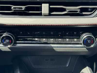 2026 Chevrolet Equinox, $38365.0. Photo 11