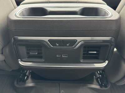 2026 Chevrolet 1500 Crew Cab, $65707.0. Photo 7