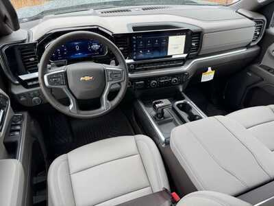 2026 Chevrolet 1500 Crew Cab, $65707.0. Photo 8