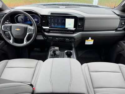 2026 Chevrolet 1500 Crew Cab, $65707.0. Photo 9