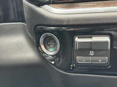 2025 Chevrolet 1500 Crew Cab, $42195. Photo 11