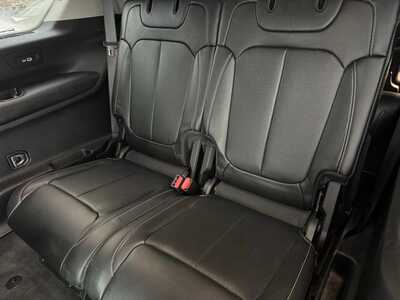 2022 Jeep Grand Cherokee L, $26295. Photo 7