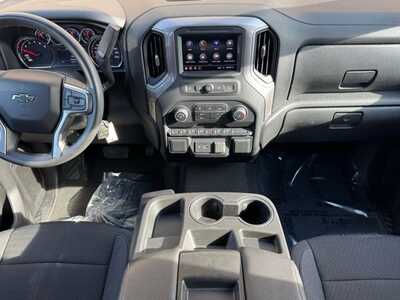 2022 Chevrolet 1500 Crew Cab, $31895. Photo 2