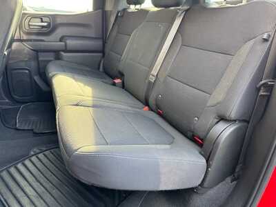 2022 Chevrolet 1500 Crew Cab, $31895. Photo 6
