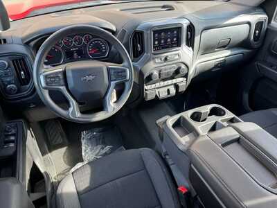 2022 Chevrolet 1500 Crew Cab, $31895. Photo 8