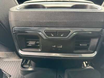 2022 Chevrolet 1500 Crew Cab, $41795. Photo 7