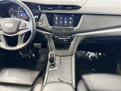 2017 Cadillac XT5, $19995. Photo 2