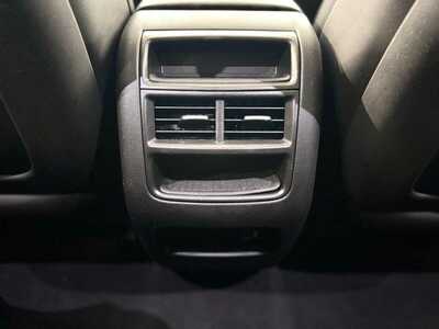 2017 Cadillac XT5, $19995. Photo 9