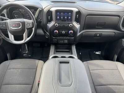 2021 GMC 1500 Crew Cab, $29895. Photo 9