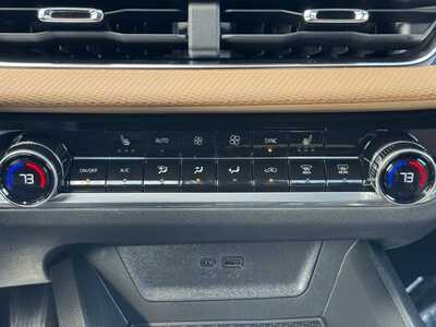 2026 Chevrolet Equinox, $36940.0. Photo 11