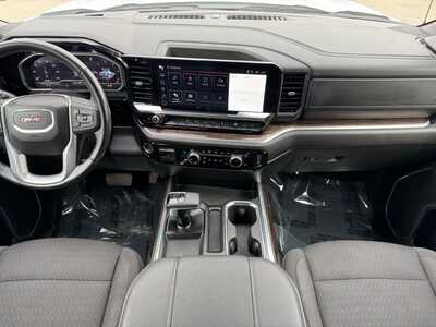 2023 GMC 1500 Crew Cab, $41999. Photo 2