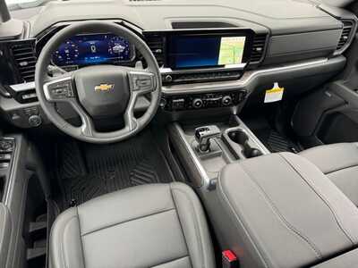 2026 Chevrolet 1500 Crew Cab, $65707.0. Photo 9