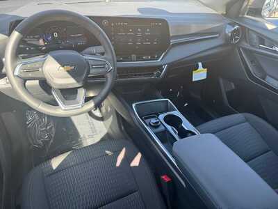 2026 Chevrolet Equinox, $32090.0. Photo 10