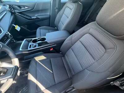 2026 Chevrolet Equinox, $32090.0. Photo 6