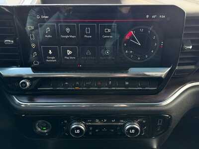 2023 GMC 1500 Crew Cab, $40395. Photo 10