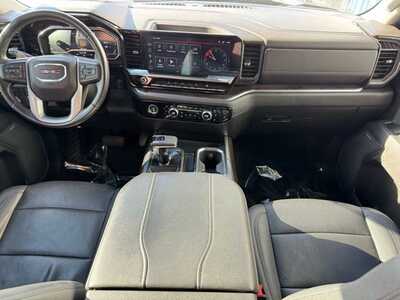 2023 GMC 1500 Crew Cab, $40395. Photo 9