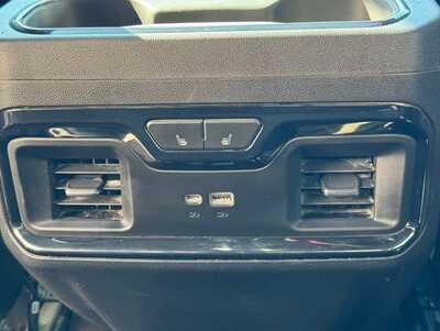 2023 GMC 1500 Crew Cab, $41895. Photo 8
